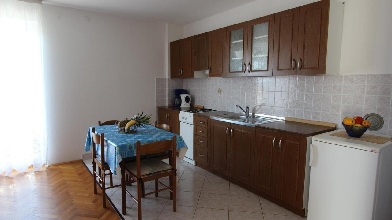 Apartments Ravlic Ana Малинска Екстериор снимка