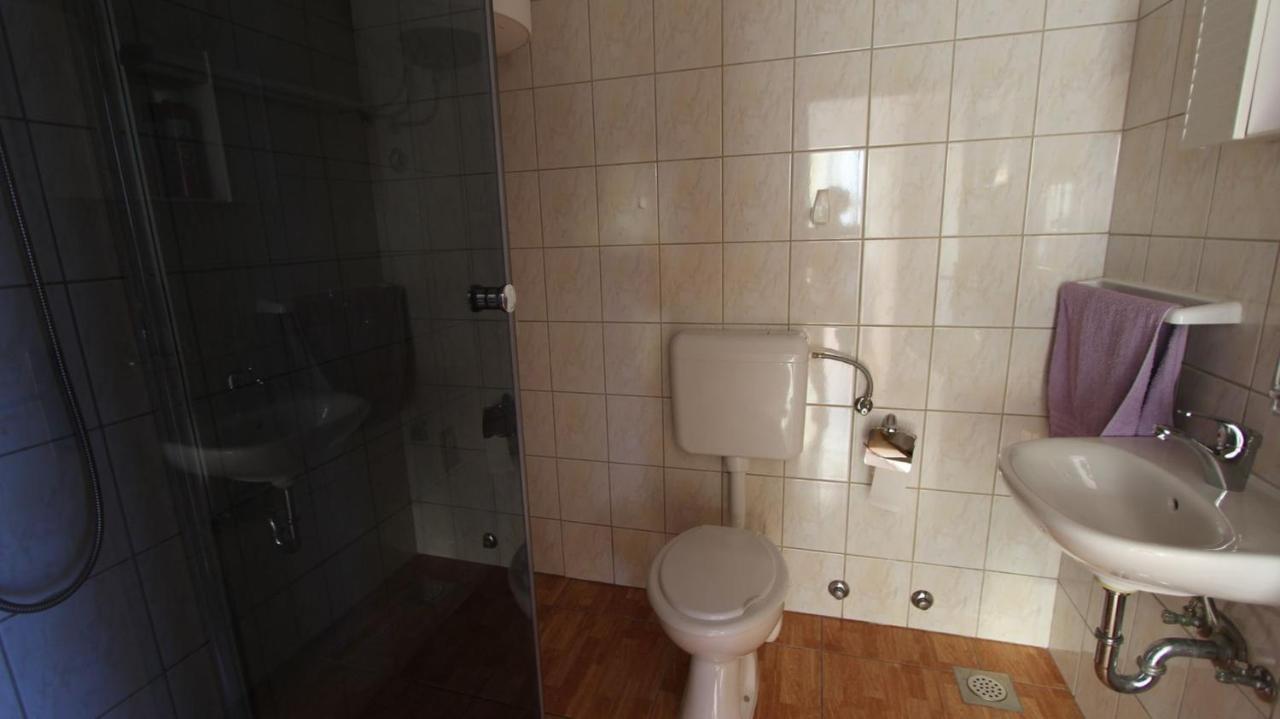 Apartments Ravlic Ana Малинска Екстериор снимка
